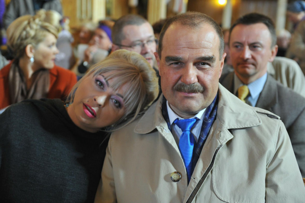 Cezary Żak jako wójt Paweł Kozioł