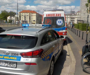 Strażnicy uratowali rowerzystę