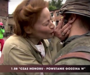 Pytanie na śniadanie na planie 7 sezonu Czasu honoru. Magdalena Różczka, Maciej Zakościelny