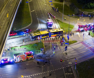 Autobus miejski wjechał w przejście podziemne przy Dworcu Zachodnim