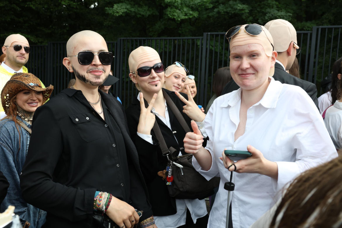 Fani przed koncertem Pitbulla