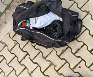 Gotowali narkotyk zombie tuż pod nosem sąsiadów. Uzbrojeni po zęby policjanci weszli do bloku w Warszawie