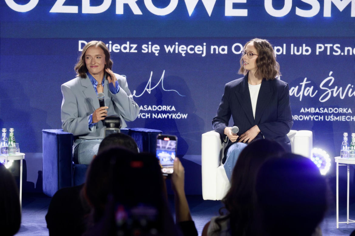 Iga i Agata Świątek na konferencji otwierającej kampanię Oral-B