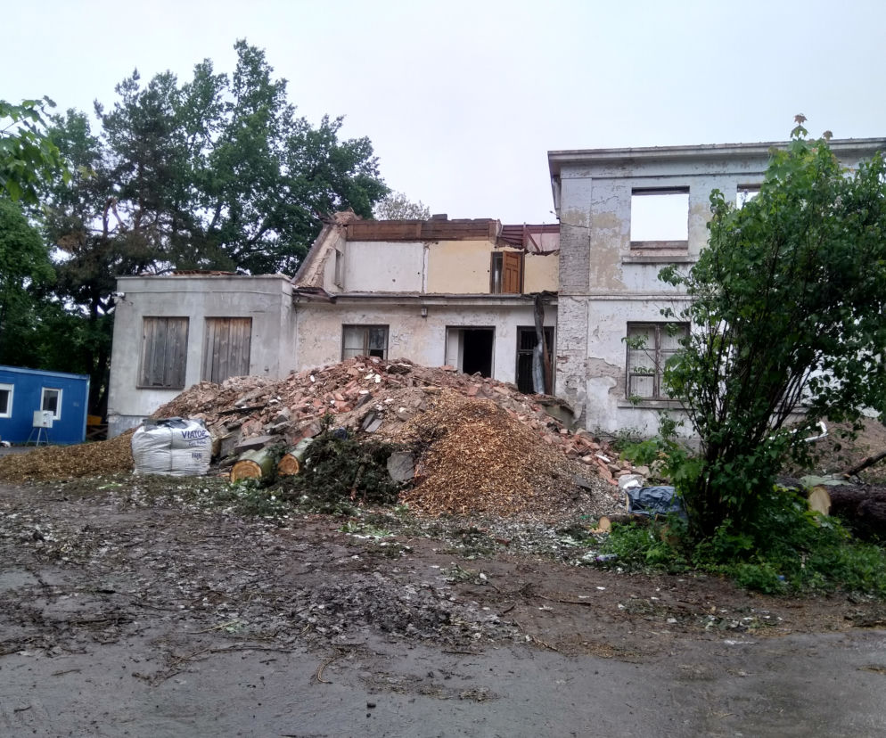 Rewitalizacja Pałacyku - Starachowice 