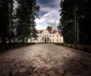 Hotel Sobienie Królewskie Golf & Country Club
