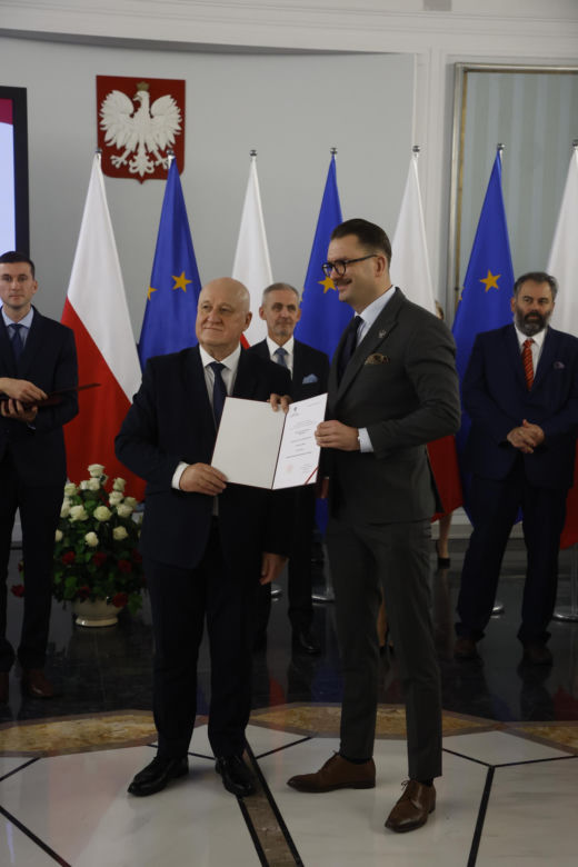"Hańba!" Łukasz Mejza wybuczany 