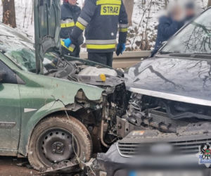 Wypadek w powiecie wałbrzyskim. 34-latek miał ponad 2 promile! Samochody kompletnie zniszczone [ZDJĘCIA]