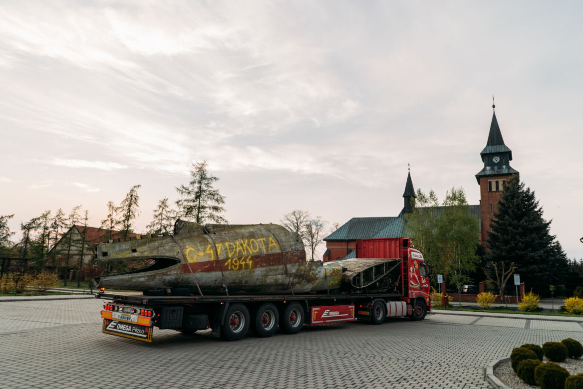 Z Disneylandu do Małopolski! W Zabawie pod Tarnowem "wylądował" wyjątkowy samolot [ZDJĘCIA]