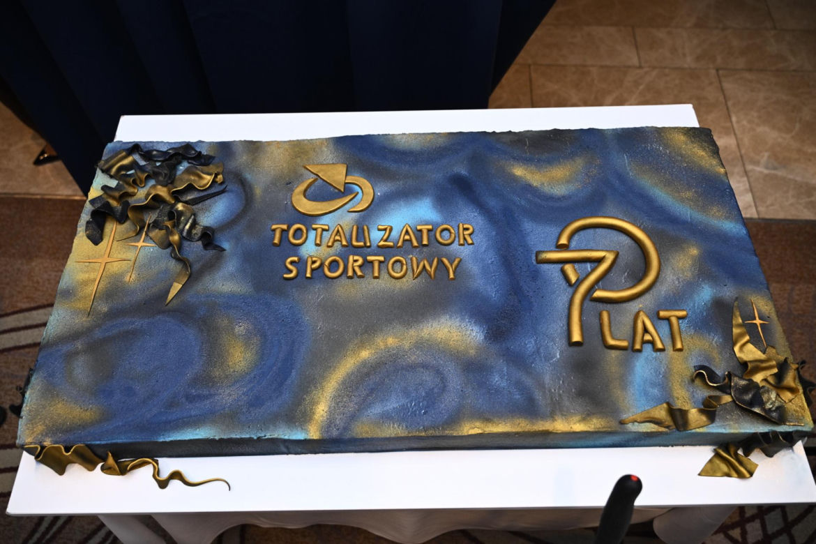Radosław Sikorski odznaczył Ambasadorów Totalizatora Sportowego