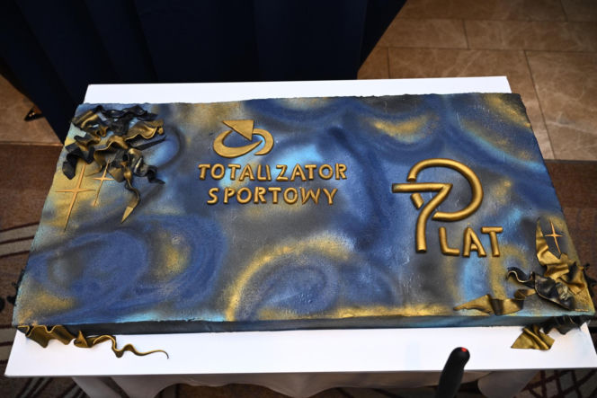 Radosław Sikorski odznaczył Ambasadorów Totalizatora Sportowego