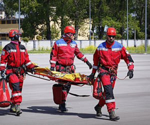 Lublin: Policyjny helikopter krążył nad miastem. Poważne działania policyjnych komandosów 