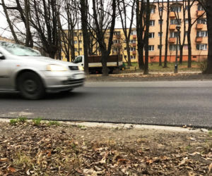 Gładki asfalt pojawił się tez na fragmencie ul. Kocmyrzowskiej