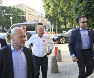 Tusk wezwał na dywanik KO
