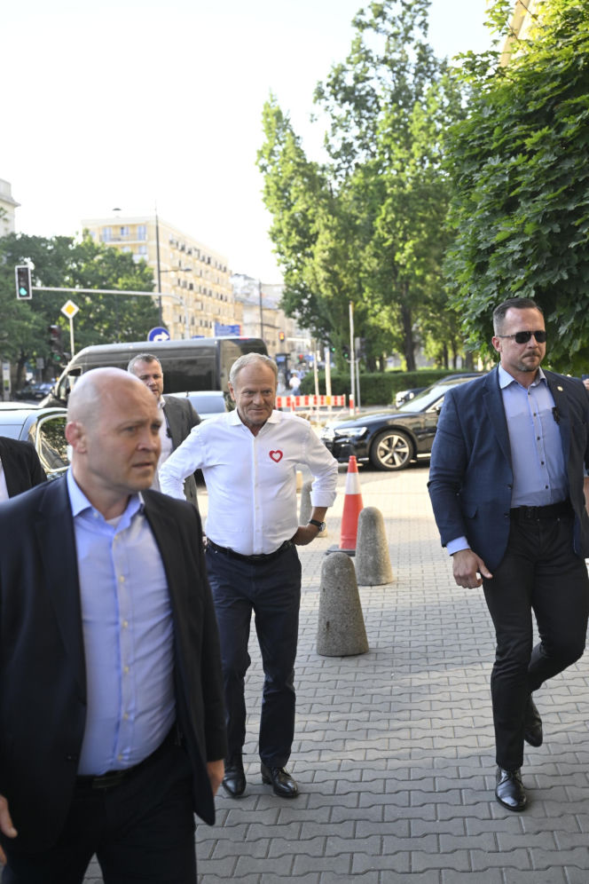 Tusk wezwał na dywanik KO