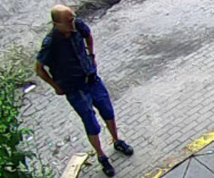 Zniszczył zaparkowane auto i zniknął! Teraz szuka go policja z Bydgoszczy