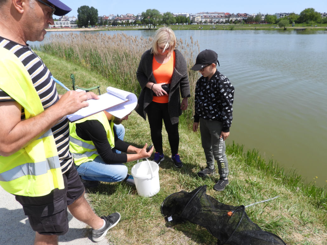 Zawody wędkarskie nad zalewem Muchawka i piknik wędkarski w Siedlcach
