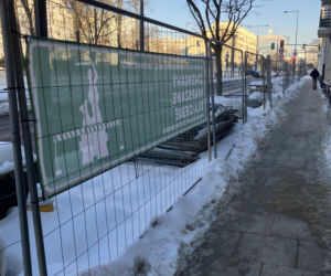 Tramwaj wzdłuż ul. Rakowieckiej w Warszawie w styczniu 2026