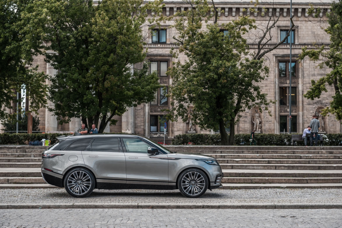 Range Rover Velar First Edition D300 HSE