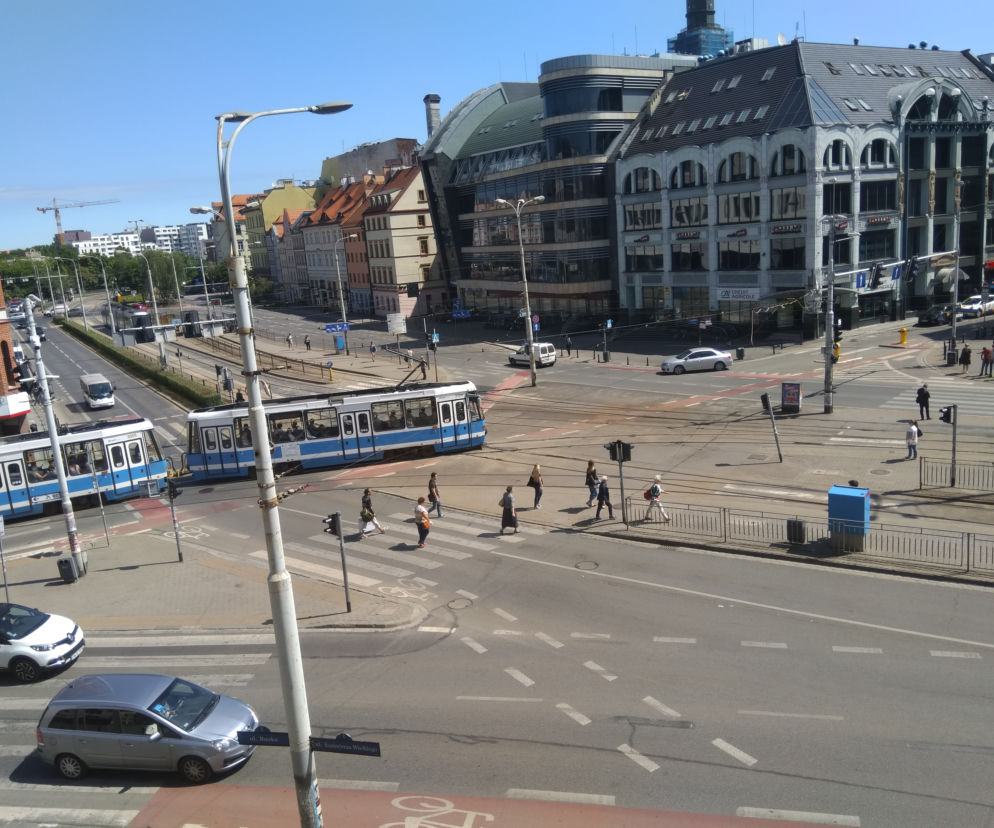 Komunikacyjny armagedon w wakacje jeszcze większy niż się spodziewaliśmy! Prawie wszystkie linie tramwajowe zmieniają trasy!
