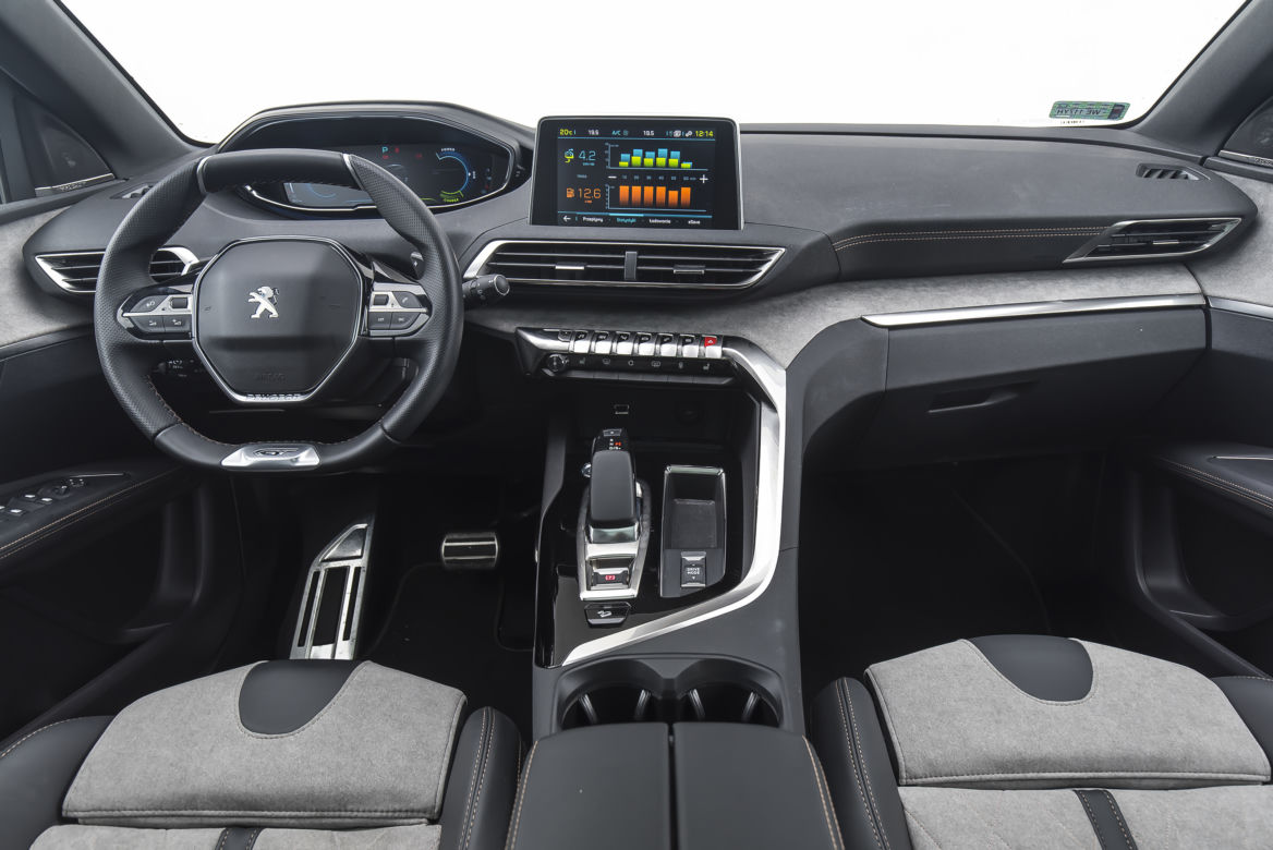 Peugeot 3008 GT HYbrid4 300 KM e-EAT8