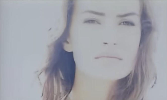 Agnieszka Maciąg w teledyskach De Mono