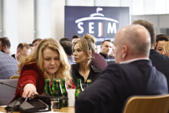 Doda i Małgorzata Rozenek-Majdan razem w Sejmie dla zwierząt