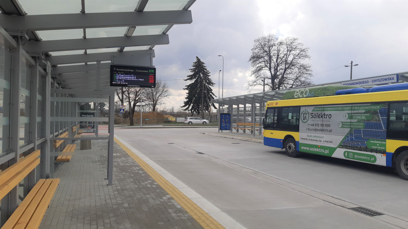Centrum przesiadkowe za 5 mln złotych świeci pustkami