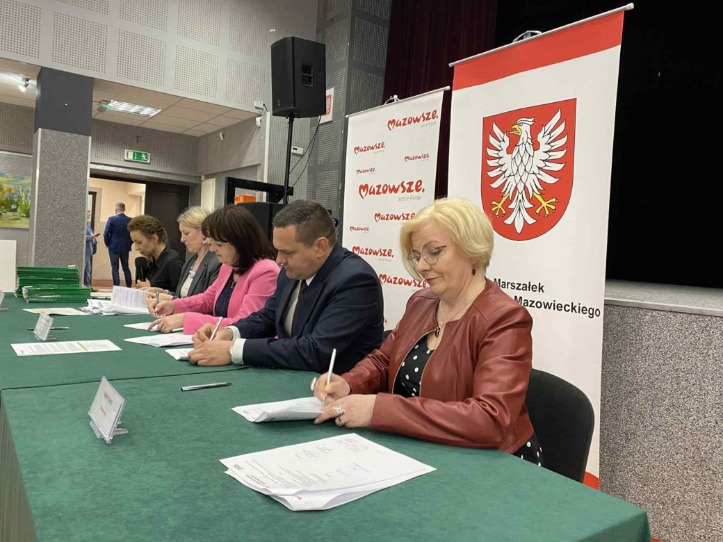 Kilkadziesiąt nowych inwestycji w powiecie siedleckim z dofinansowaniem Mazowsza
