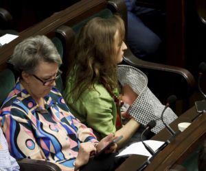 Bosakowie przyszli do Sejmu ze Stefankiem