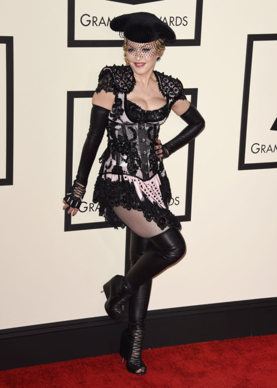 Madonna pokazała pośladki na wizji. Świeciła tyłkiem do kamery