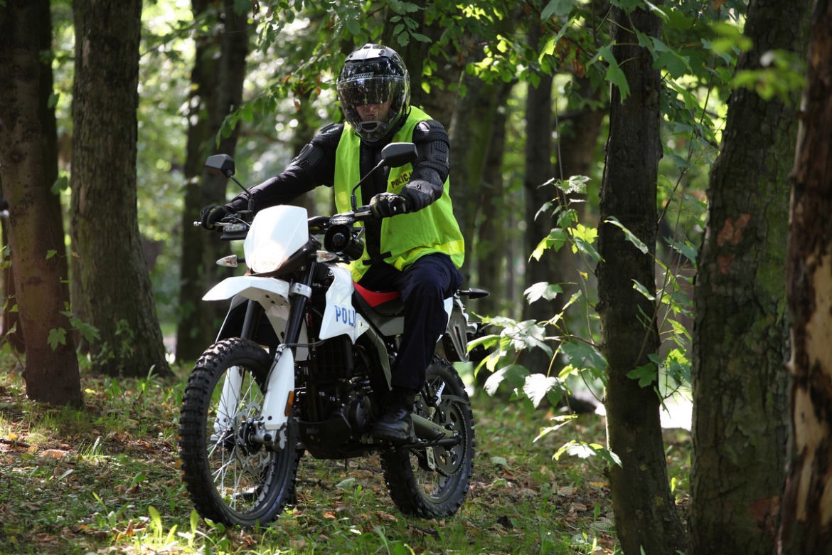 Policyjne off-roadowe motocykle Aprilia RX125