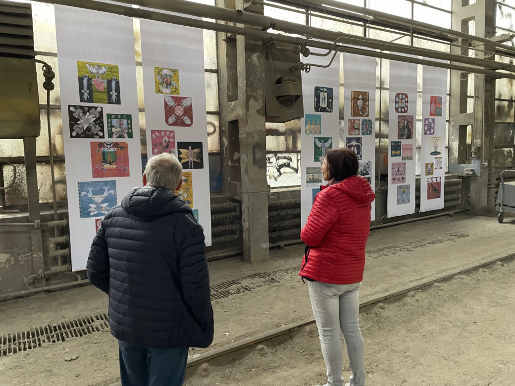 Happening artystyczny w dawnej lakierni Newagu
