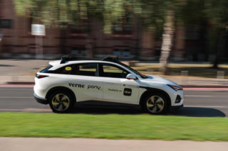 Uber uruchamia przejazdy bez kierowcy! Pierwsze autonomiczne przejazdy w Europie
