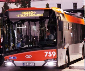 Otworzyli dworzec z pompą i ... zaraz go zamknęli