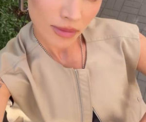 Polskie gwiazdy na koncercie Bad Bunny'ego. Lewandowska w samym staniku, Tarnowska niczym na Coachellę