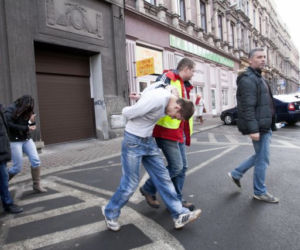 Skatowali 4-letniego Kacperka! Dziecko walczy o życie w szpitalu