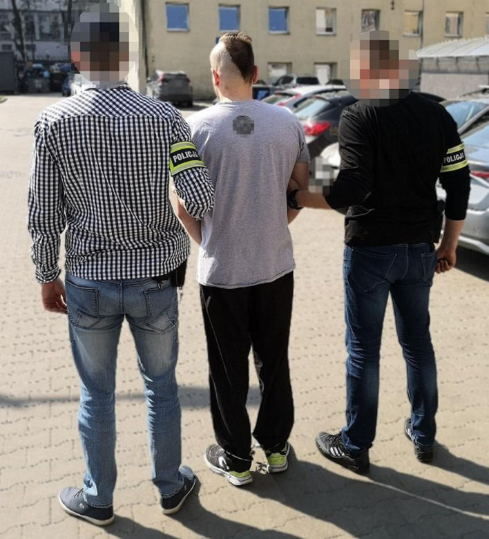 Zadźgał sąsiadów, bo nie dawali mu spać. Potworna zbrodnia na łódzkim Polesiu