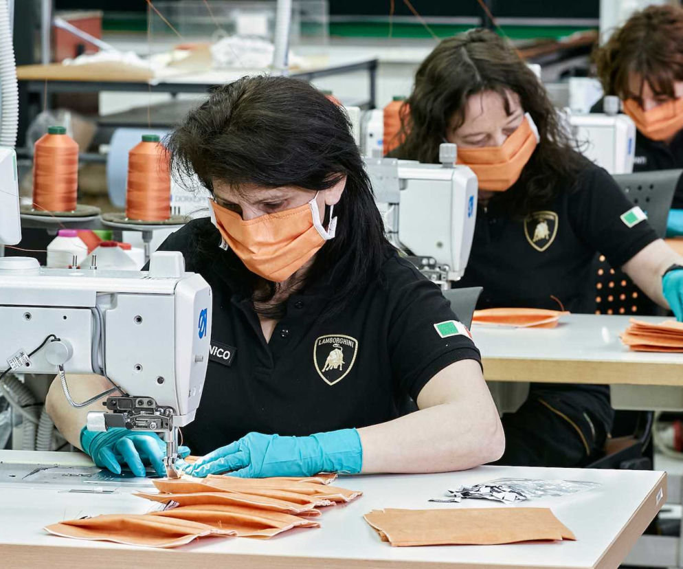 Lamborghini produkuje maseczki ochronne i przyłbice