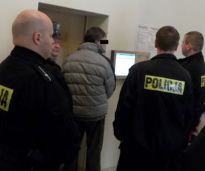 Milioner gwałciciel ucieka do psychiatryka
