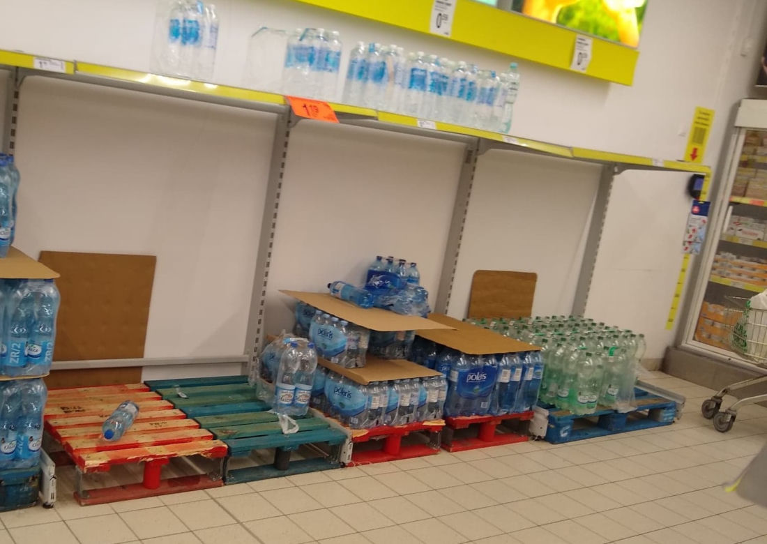 Białystok. Maseczki? "Nie ma i nie będzie". Ze sklepów znikają mydła w płynie