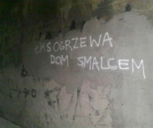 Derby Łodzi na murach