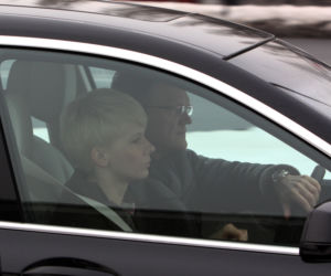 Cezary Pazura kupił BMW dla córeczki