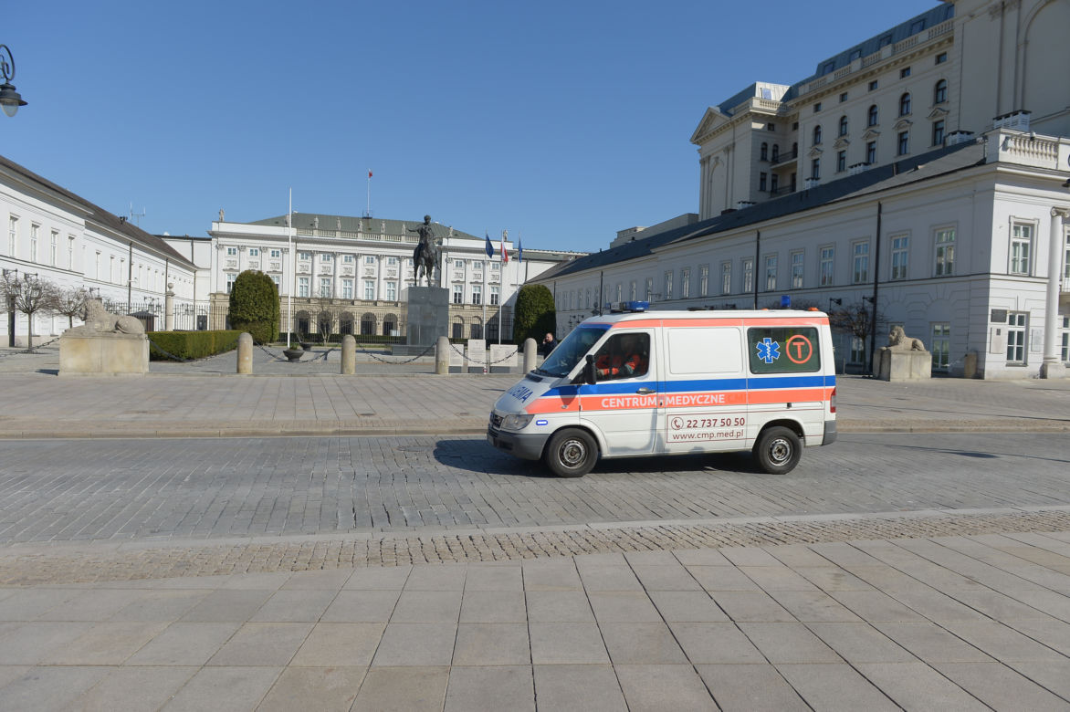 Awantura o zmarłych w Warszawie