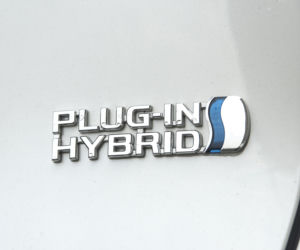 Suzuki Across Plug-in Hybrid i-AWD e-CVT Elegance