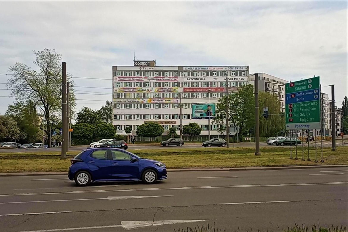 Biurowiec "Ornament" przechodzi do historii