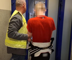 W razie skazania 39-latkowi grozi kara 3 lat pozbawienia wolności i co najmniej 3-letni zakaz prowadzenia pojazdów