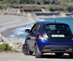 Lancia Ypsilon MOMODESIGN