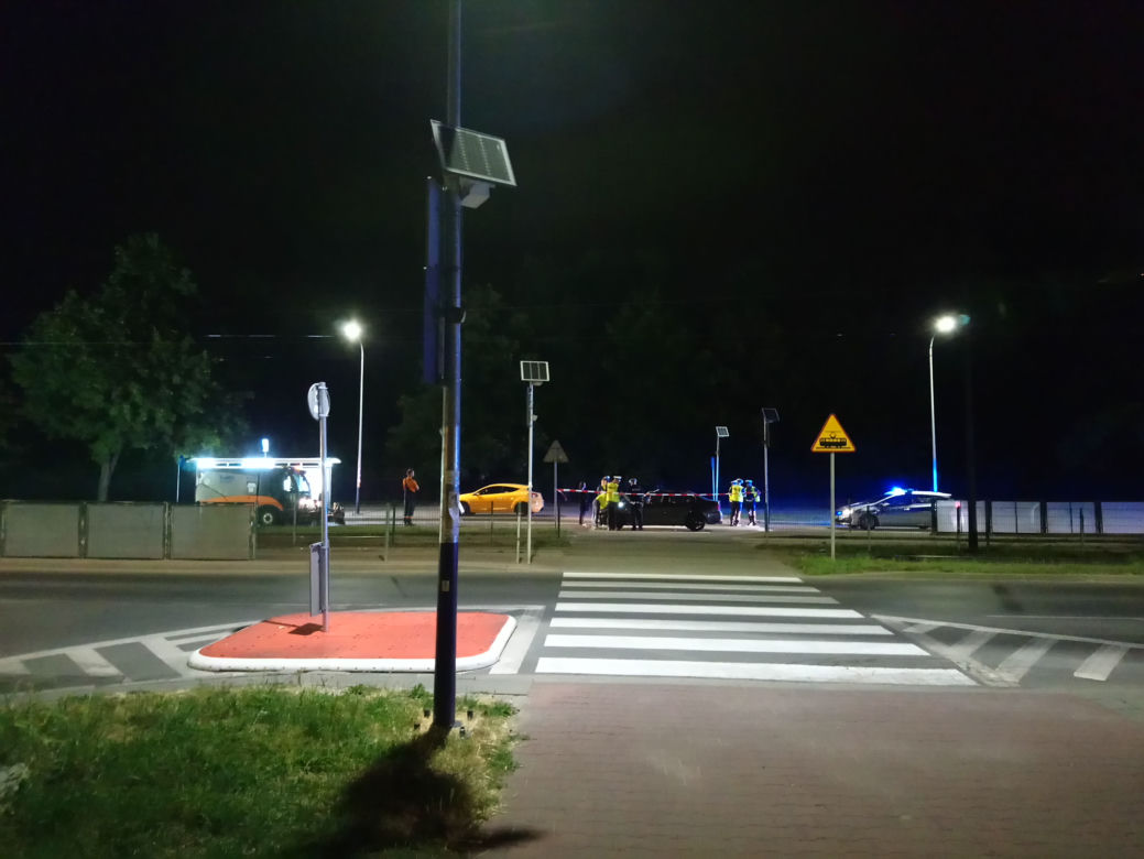 Koszmarny wypadek w Krakowie. Wbiegł wprost pod BMW, zginął na miejscu