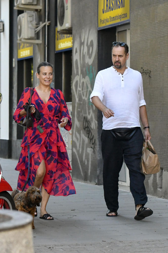 Anna Mucha na bazarze