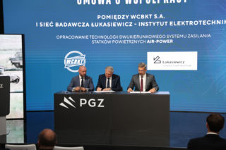 Polski materiał wybuchowy i systemy zasilania dla lotnisk w czasie blackoutu. Nowe projekty Łukasiewicza ze spółkami PGZ